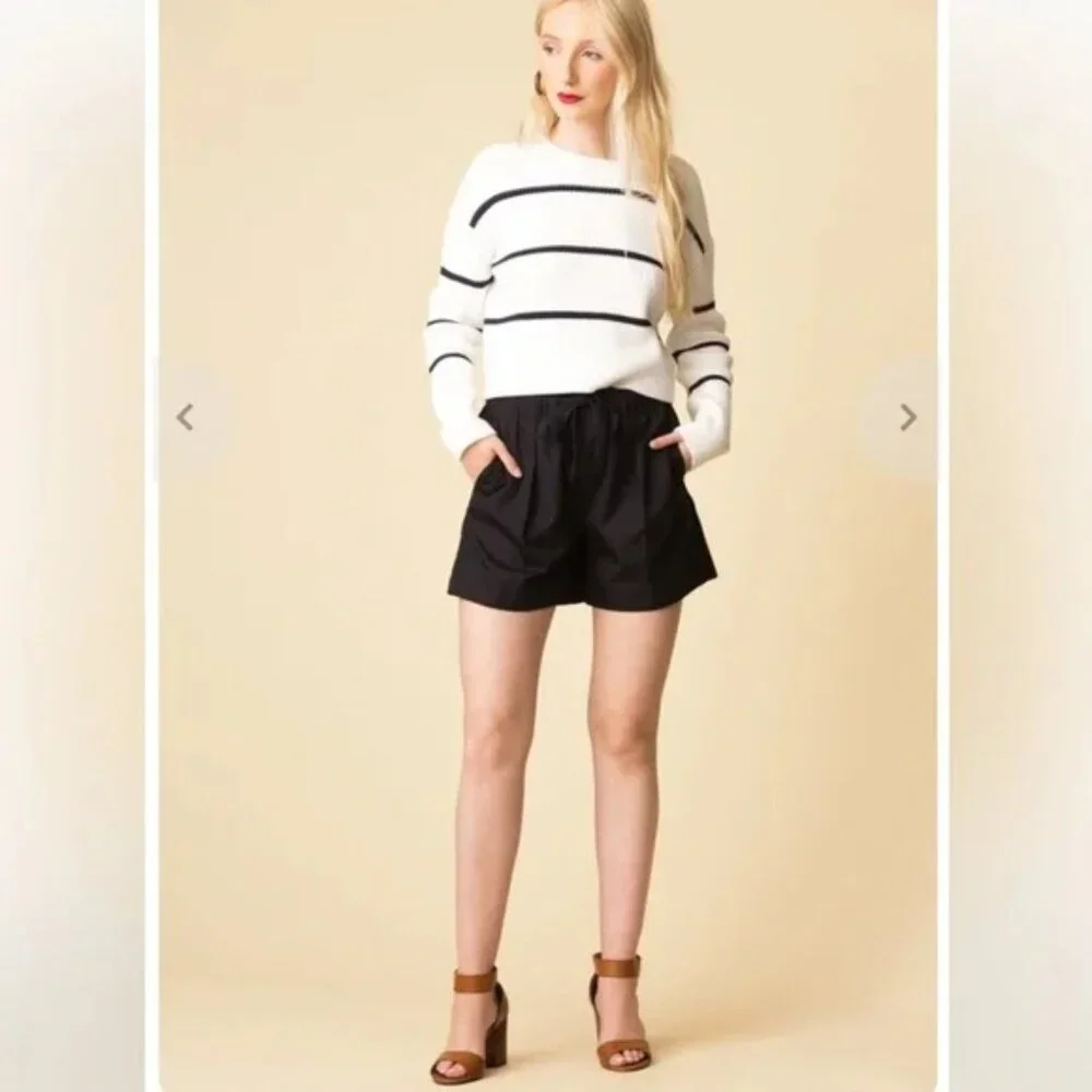 Vince Front Pleated Drawstring Pull On Shorts Size S